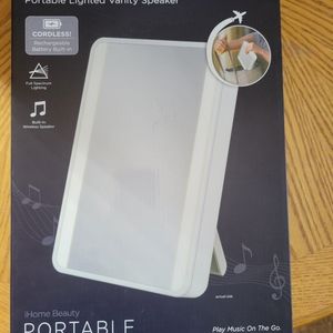IHome lighted vanity speaker